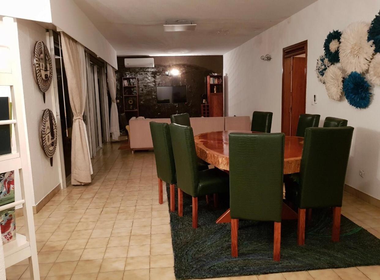 F4 Appartement Bonanjo Douala Luaran gambar