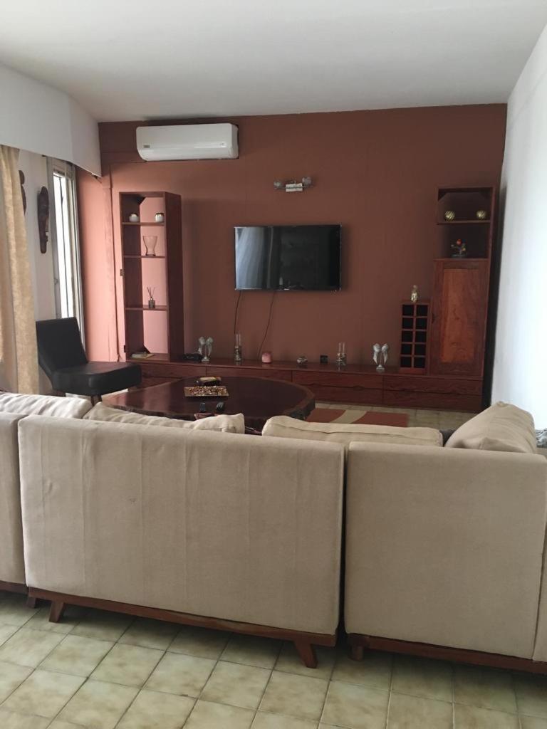 F4 Appartement Bonanjo Douala Luaran gambar