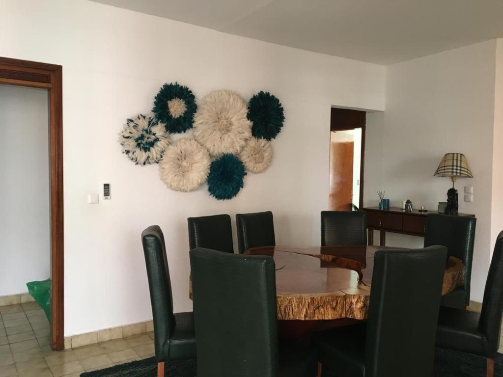 F4 Appartement Bonanjo Douala Luaran gambar